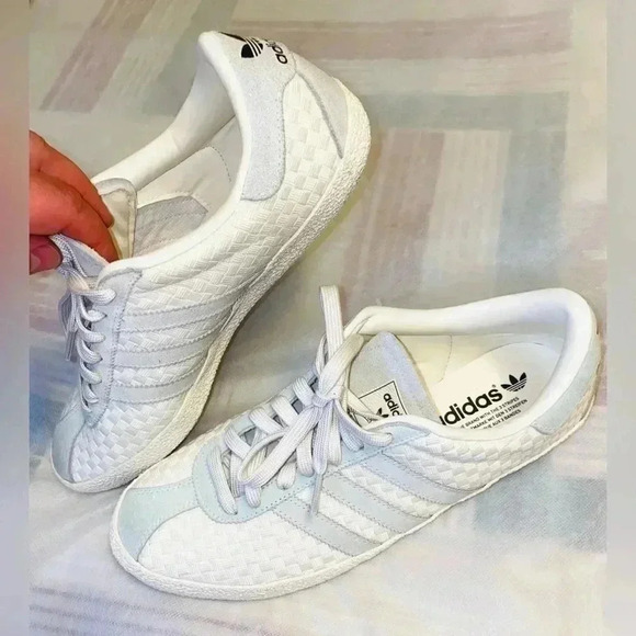 🔥 Adidas  Originals 🔥 Men’s athletic shoes 👟🔥 - Picture 1 of 8